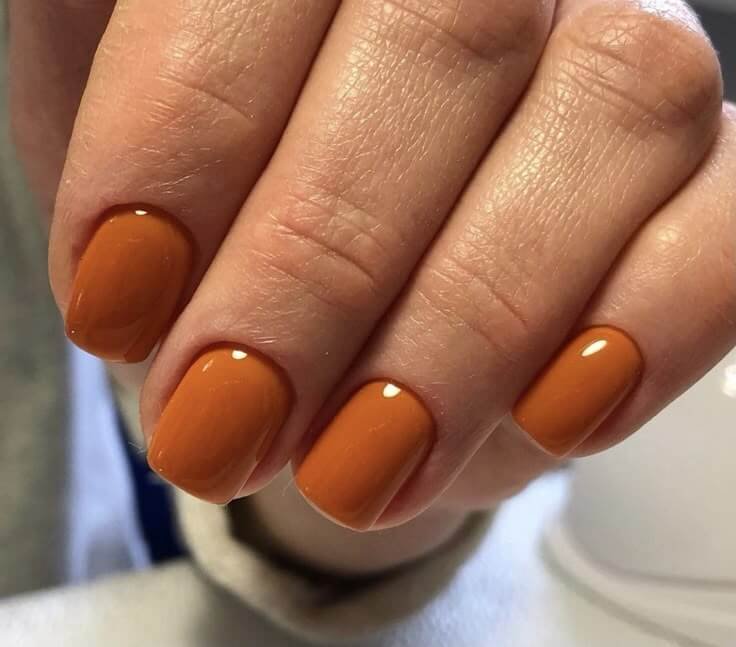 Burnt orange October nails inspired by fall leaves by nailbeautyguide