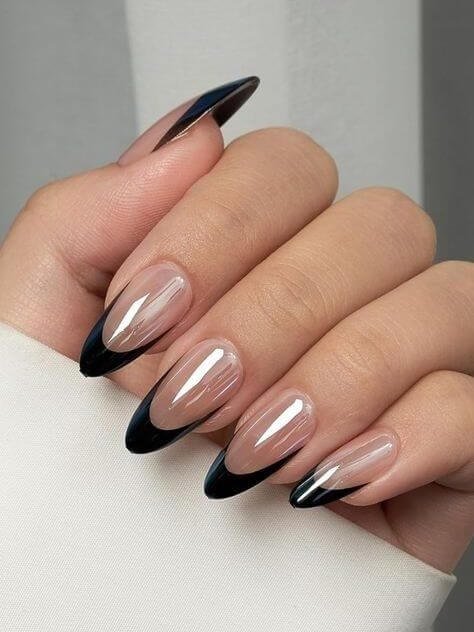 Coffin nails with chrome polish and black tips by nailbeautyguide