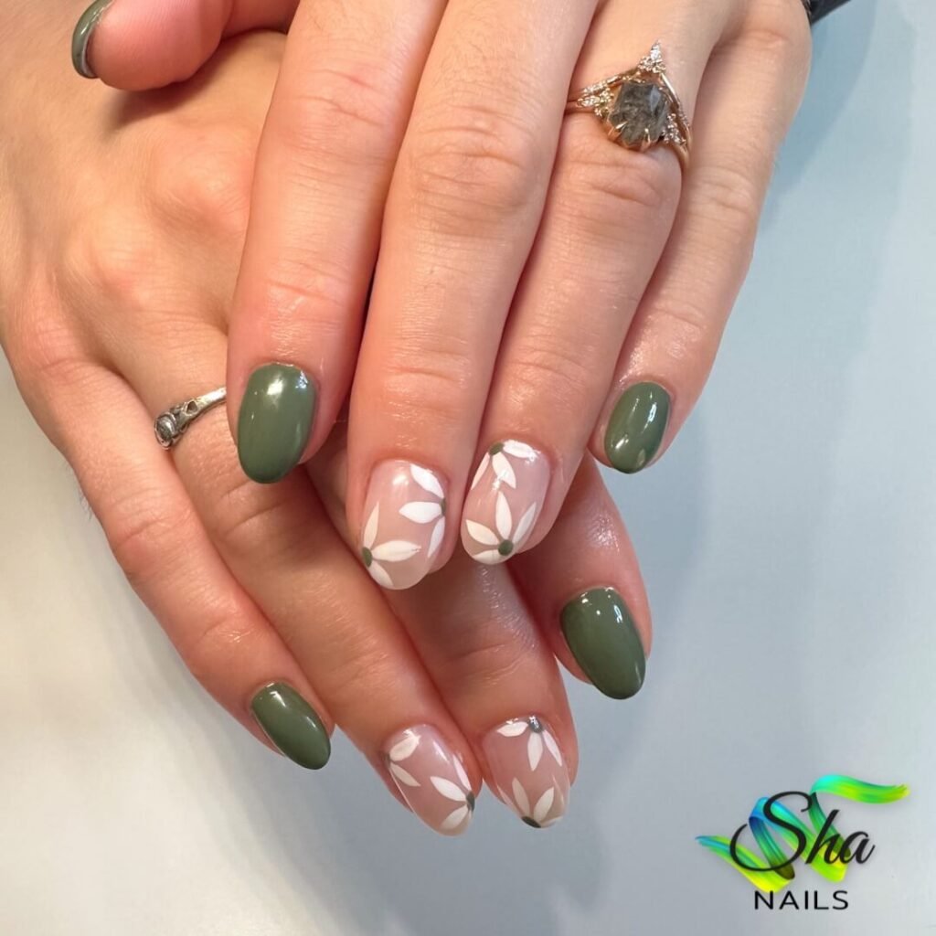 Glossy olive green gel nails by shanails89