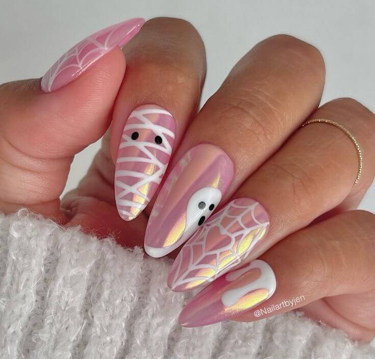 Haunted mirror chrome Halloween nails by nailbeautyguide