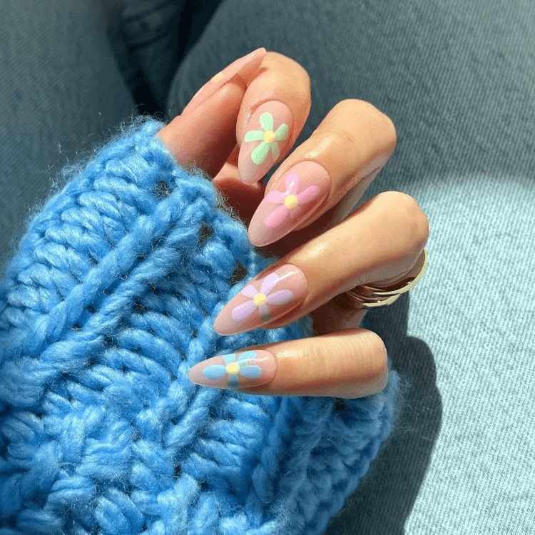 Nude Base with Oversized Pastel Daisy Nail Art by disseynails