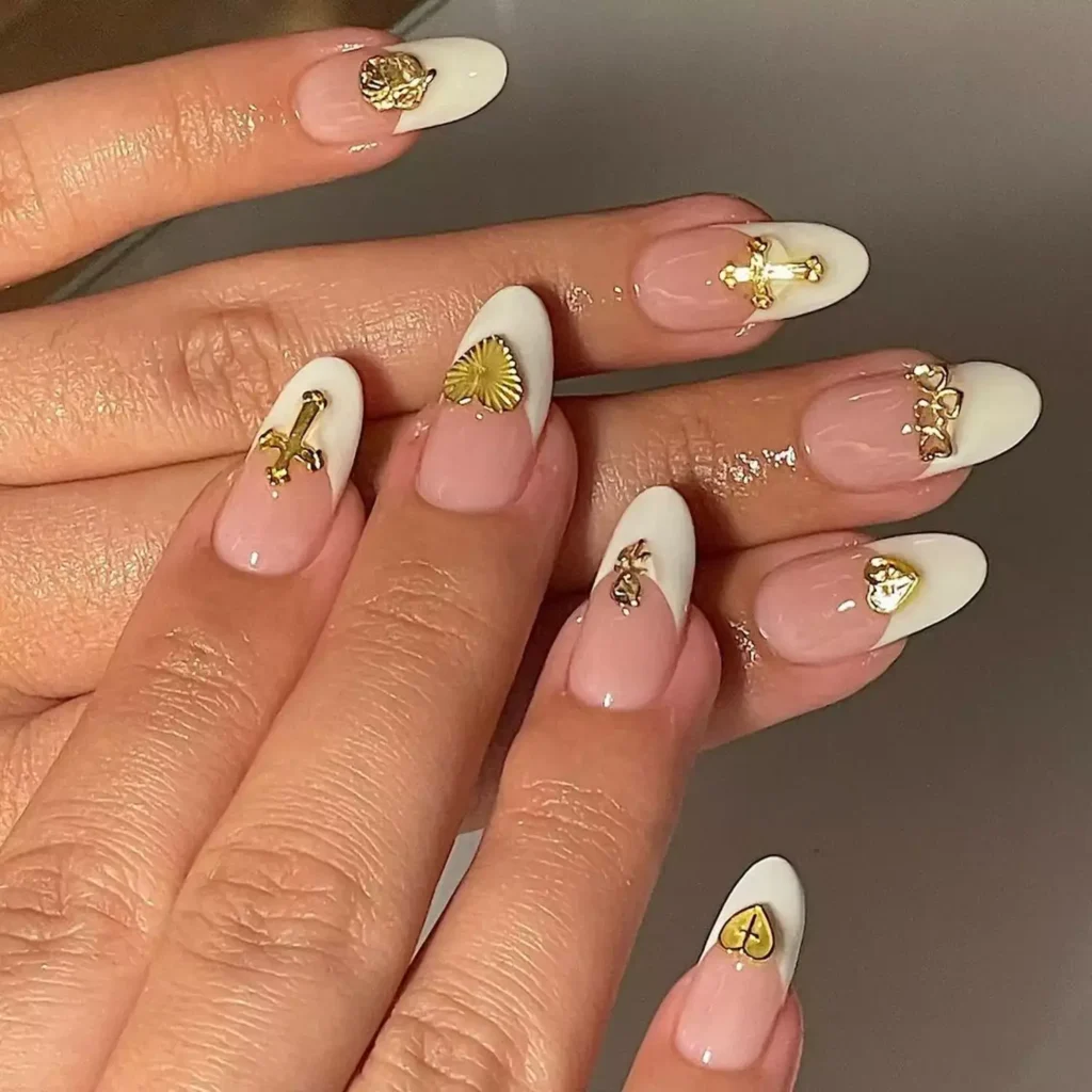 French tips with subtle white and gold highlights. by myprettyset
