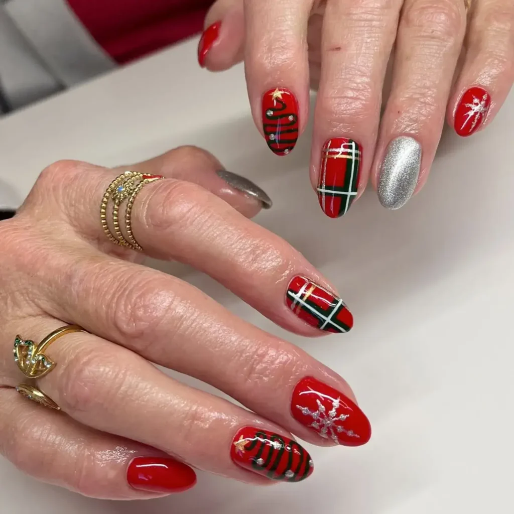 Traditional plaid designs with metallic accents. by karin.nailedit